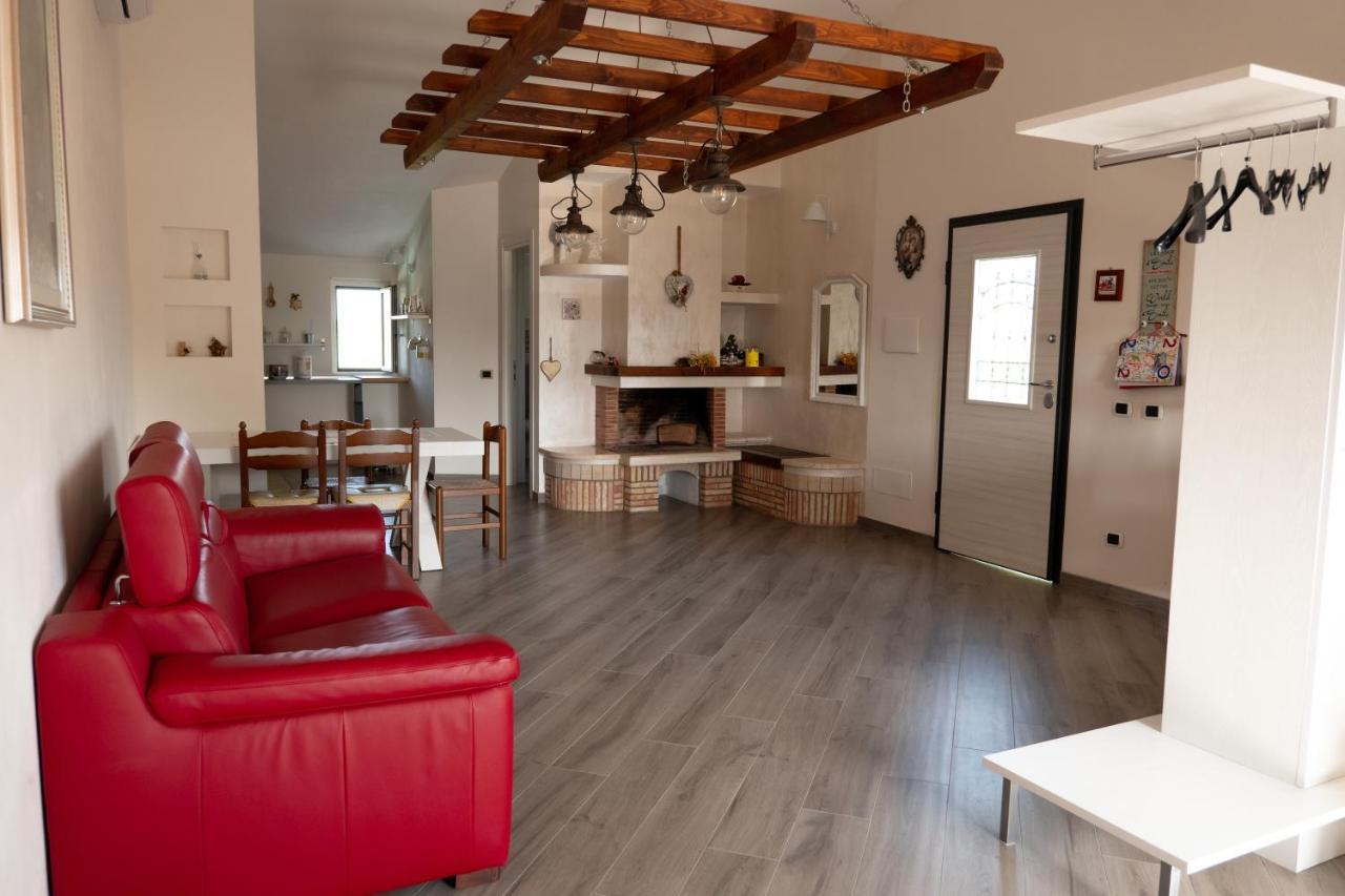 Agriturismo Casa Chiara Латина Екстер'єр фото