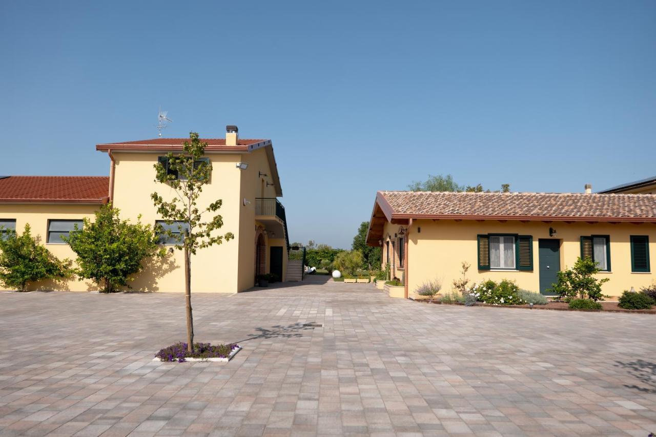 Agriturismo Casa Chiara Латина Екстер'єр фото