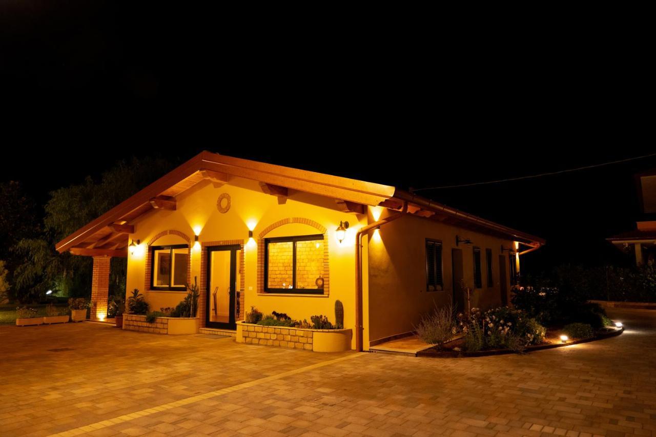 Agriturismo Casa Chiara Латина Екстер'єр фото